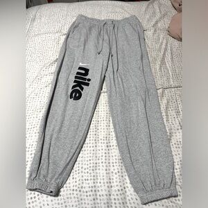 Nike sweatpants size small